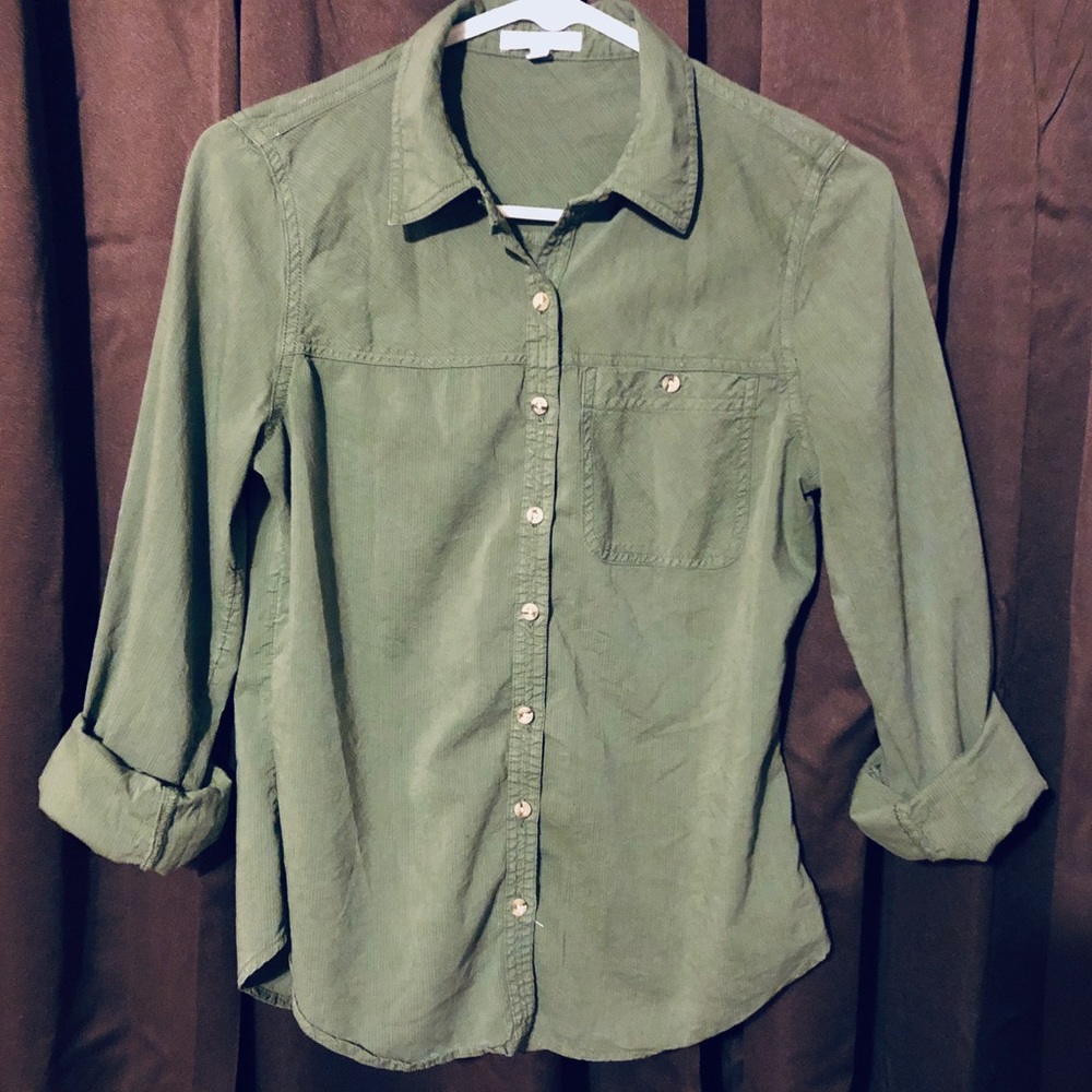 Maurice’s button down top